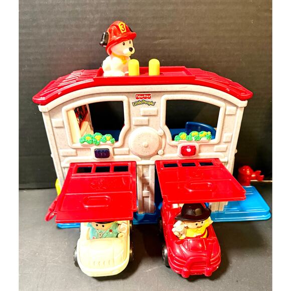 Fisher-Price Little People Fun Sounds Rescue fire truck ambulance 2 figures Dog - Picture 2 of 6